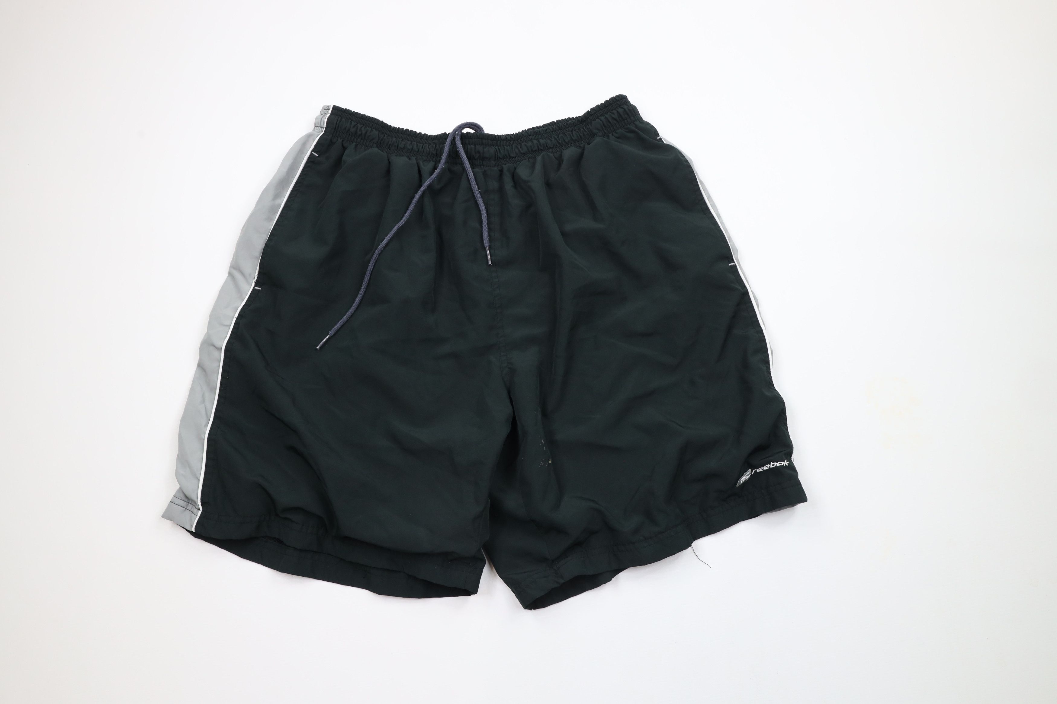 Reebok × Vintage Vintage 90s Reebok Spell Out Lined Above Knee Shorts Black Size US 36 / EU 52 - 1 Thumbnail