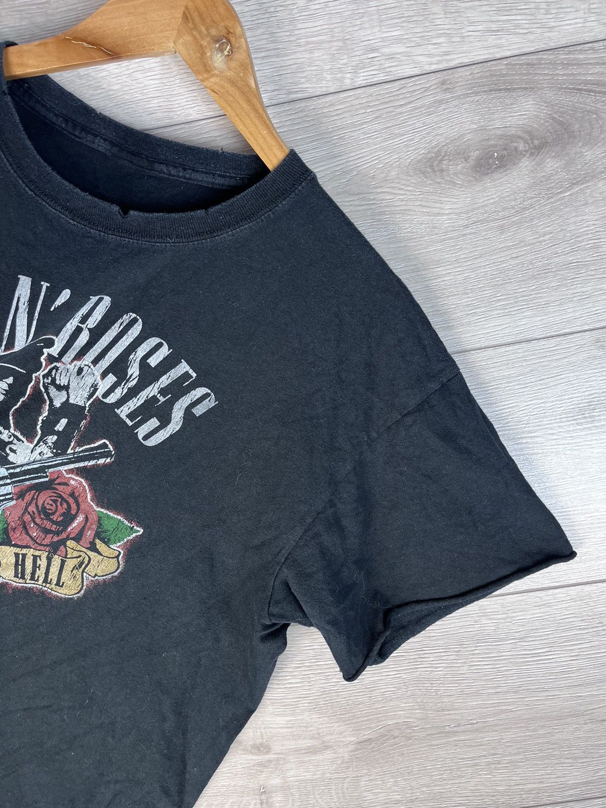 Fruit Of The Loom Vintage men’s merch Guns N’roses 1991s size Xl Size US XL / EU 56 / 4 - 8 Thumbnail