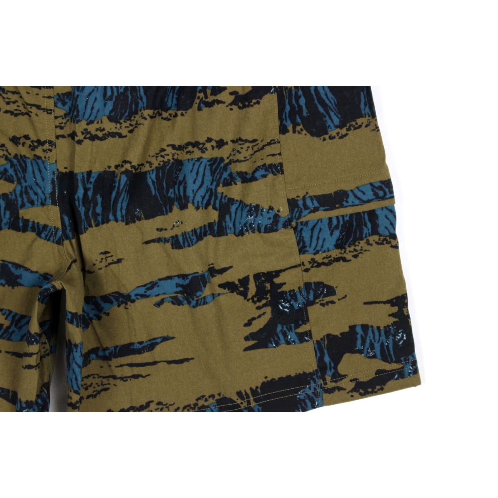 The North Face The North Face Men's Classic Belted Cargo Shorts XXL Regular Military Olive Camo Size US 39 - 3 Thumbnail