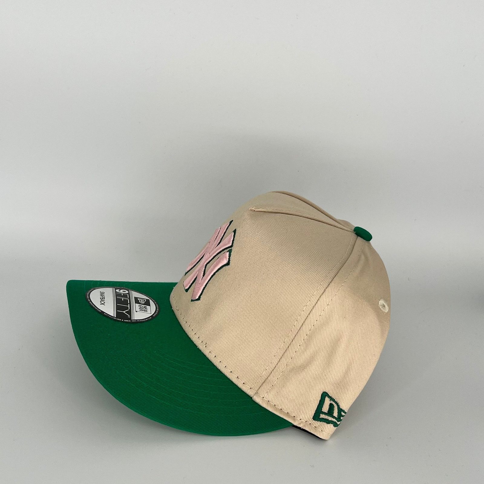 New Era Khaki Green New York Yankees 2000 World Series New Era MLB Size ONE SIZE - 2 Thumbnail