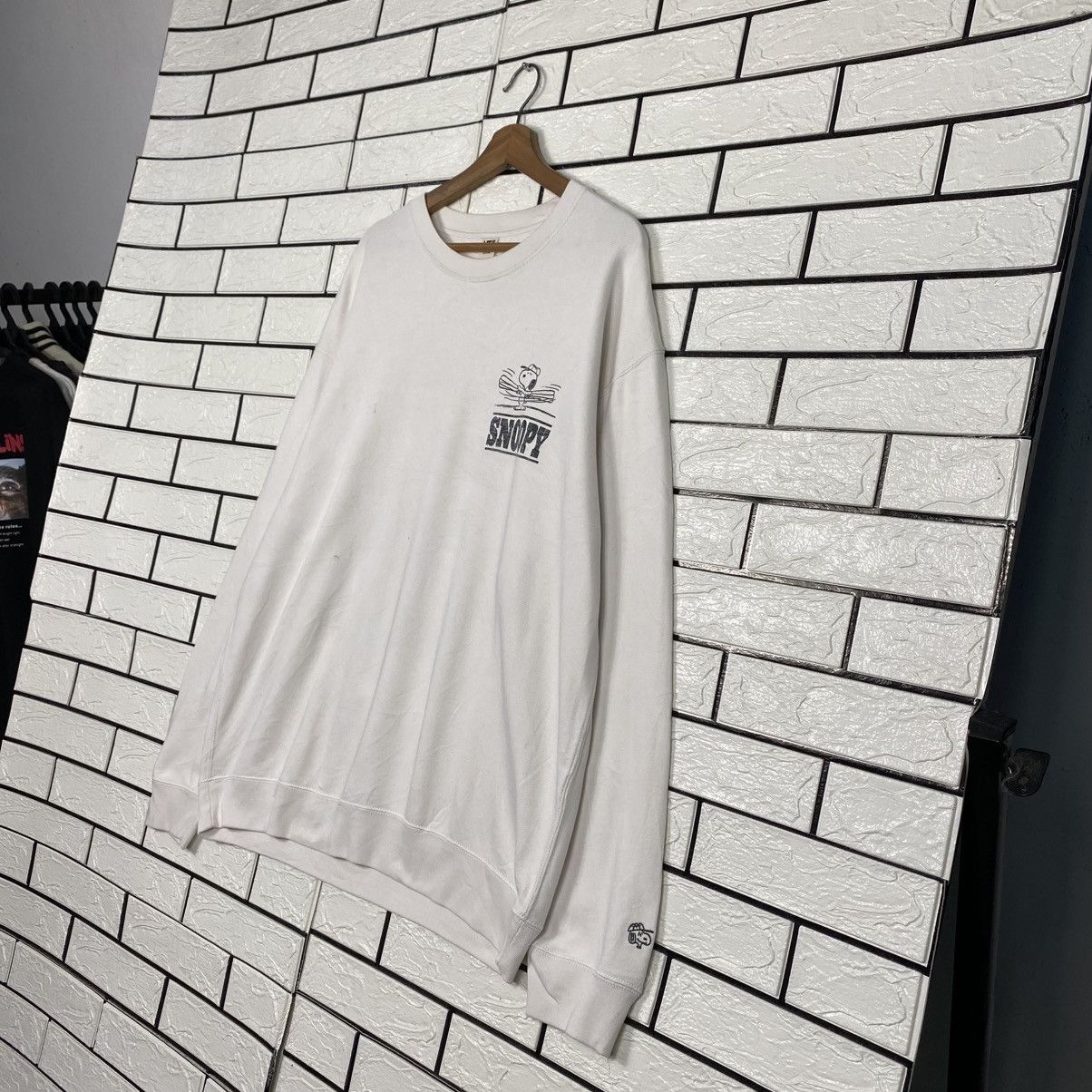 Japanese Brand Vintage Sweatshirt Snoopy Peanuts Big Logo Size US XL / EU 56 / 4 - 3 Thumbnail