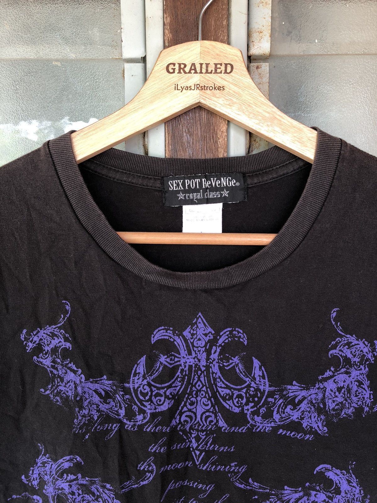 Japanese Brand Vintage Sex Pot Revenge Royal Class Shirt Tee Size US L / EU 52-54 / 3 - 12 Thumbnail