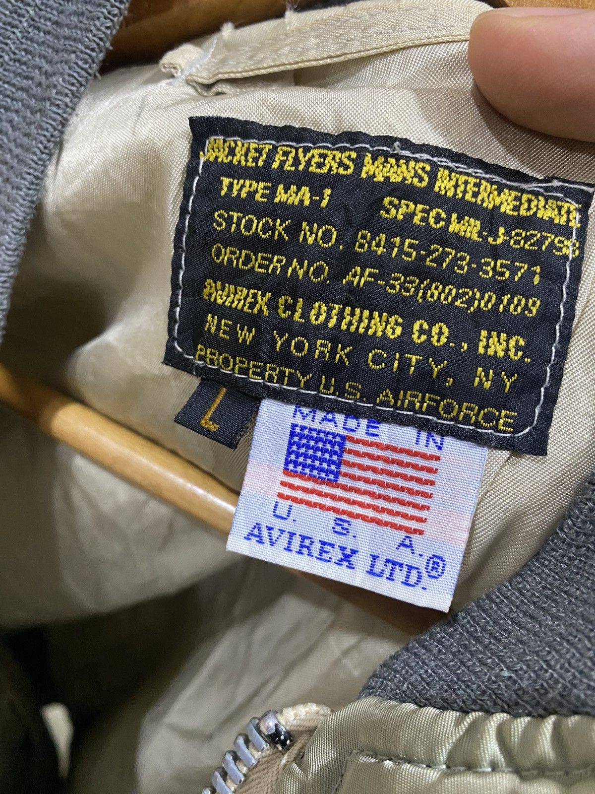 Avirex Vintage 90s Avirex LTD USAF Ma-1 Bomber Jacket Made Usa Size US L / EU 52-54 / 3 - 11 Thumbnail