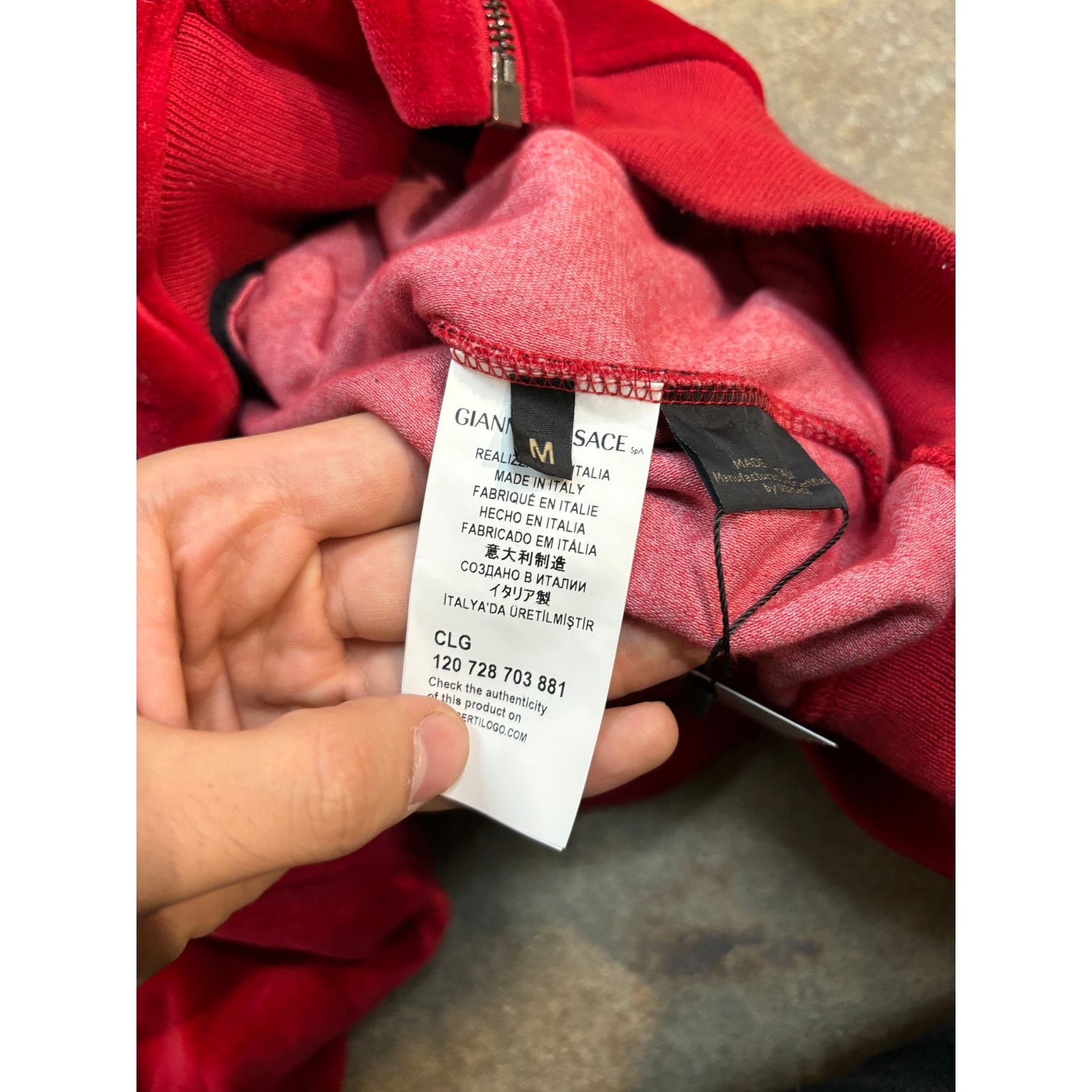 Versace Versace Velour Zip Up Red Used Medium Size US M / EU 48-50 / 2 - 4 Thumbnail
