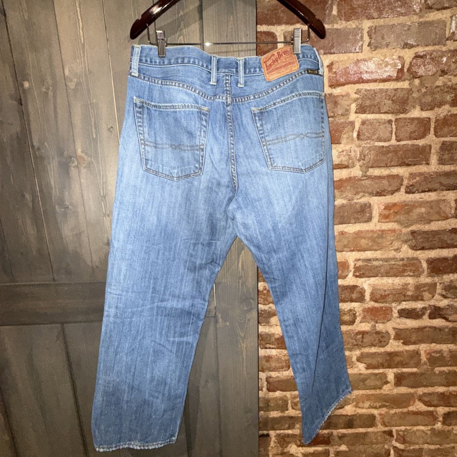 Lucky Brand Vintage Lucky Brand Jeans Size 36 x 31 Mid Wash 100% Cotton Size US 36 / EU 52 - 5 Thumbnail