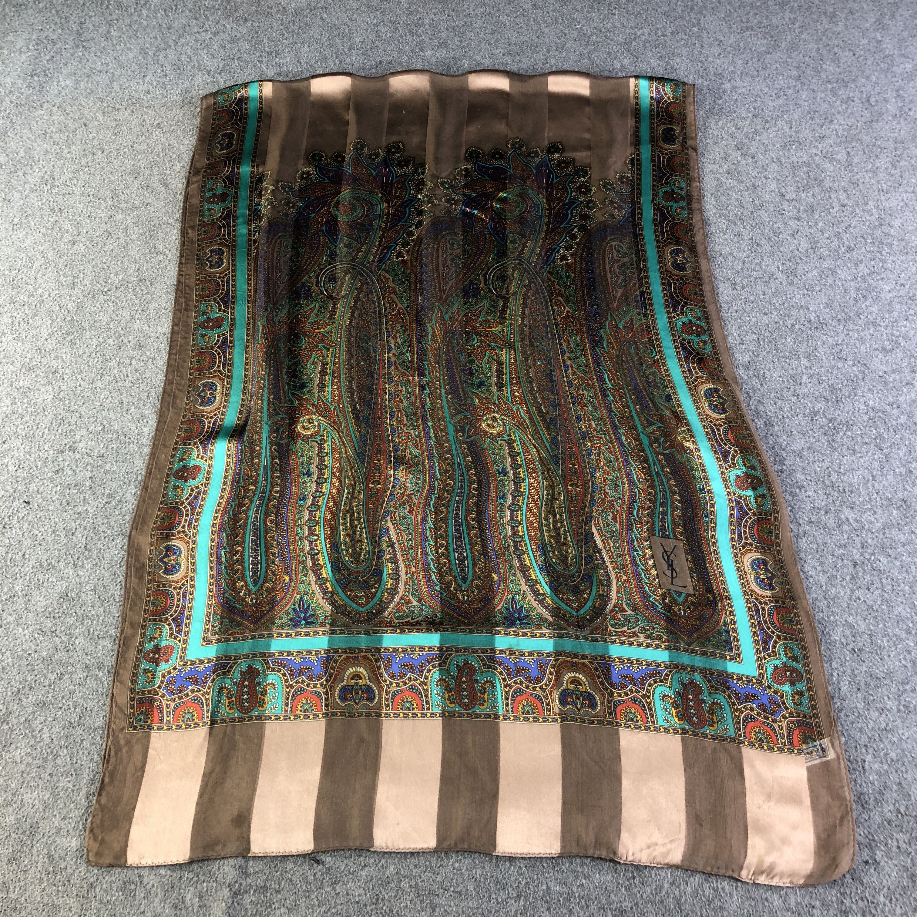 Yves Saint Laurent Yves Saint Laurent Paisley Silk Stole Silk Scarf M1140 Size ONE SIZE - 2 Thumbnail