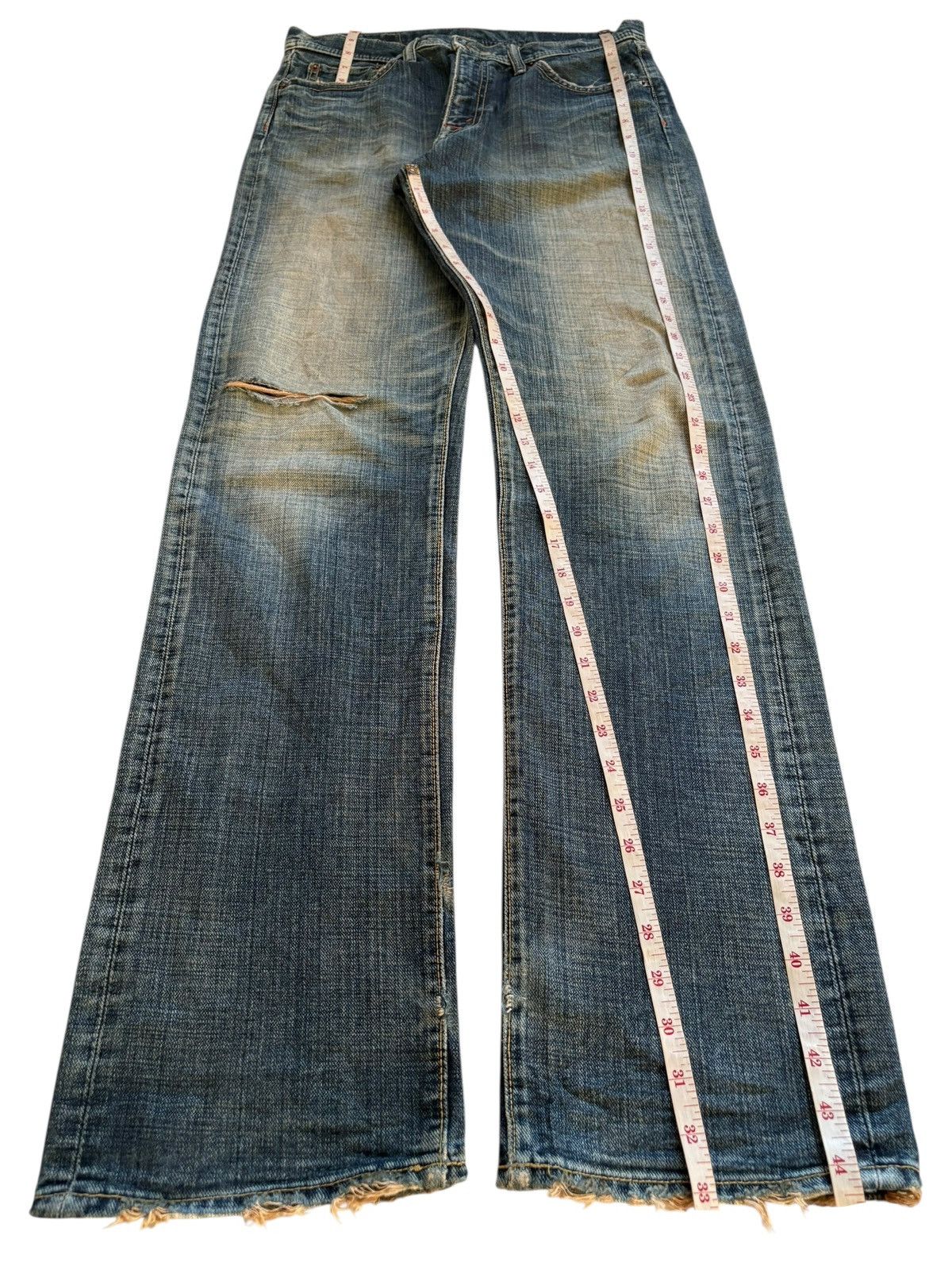 Japanese Brand Vintage Japanese Brand Rusty Mud Wash Ripped Loose Jeans Size US 31 - 13 Thumbnail