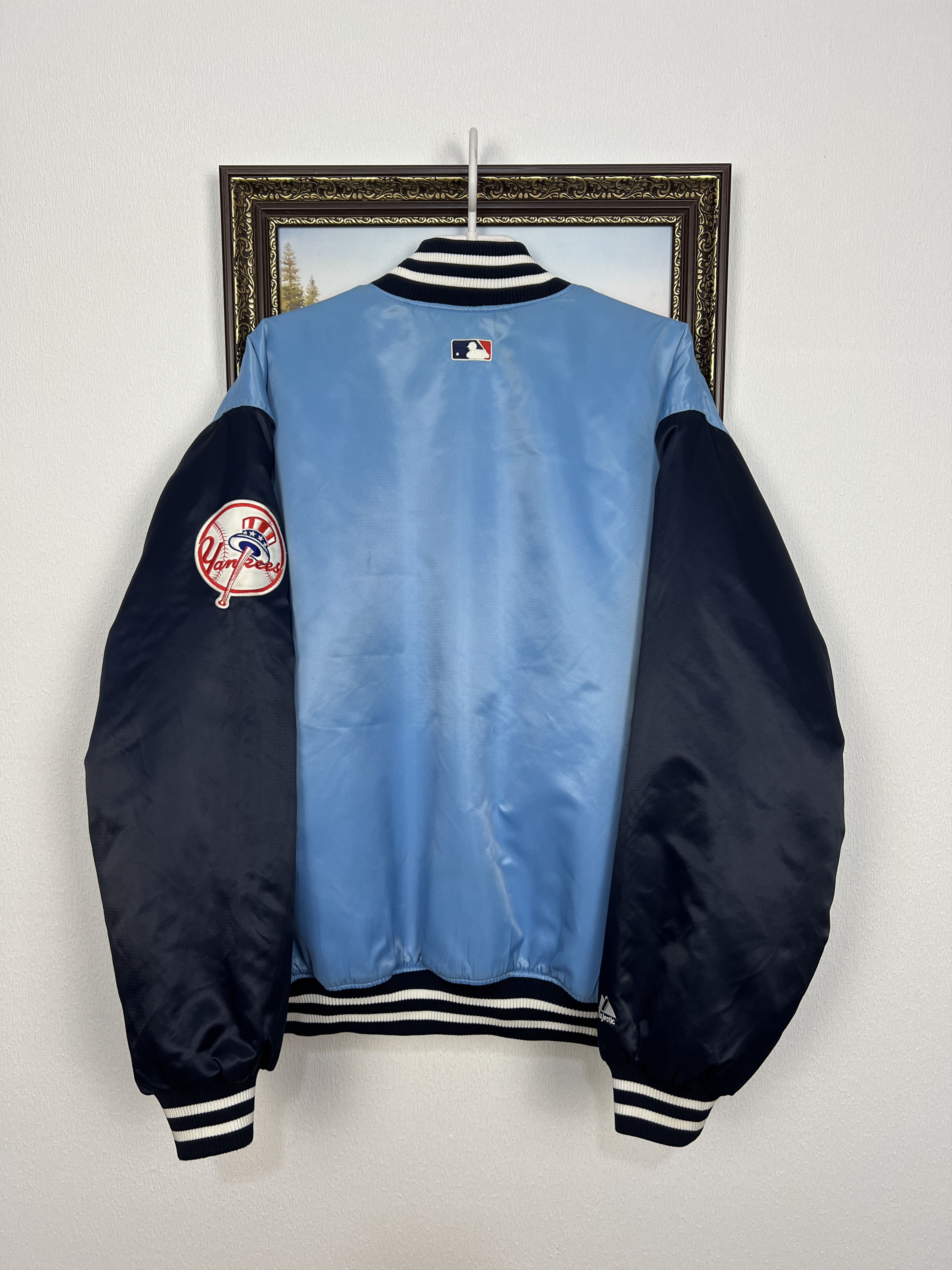 Majestic Vintage Majestic New York Yankees Satin Bomber Jacket MLB Size US L / EU 52-54 / 3 - 14 Thumbnail