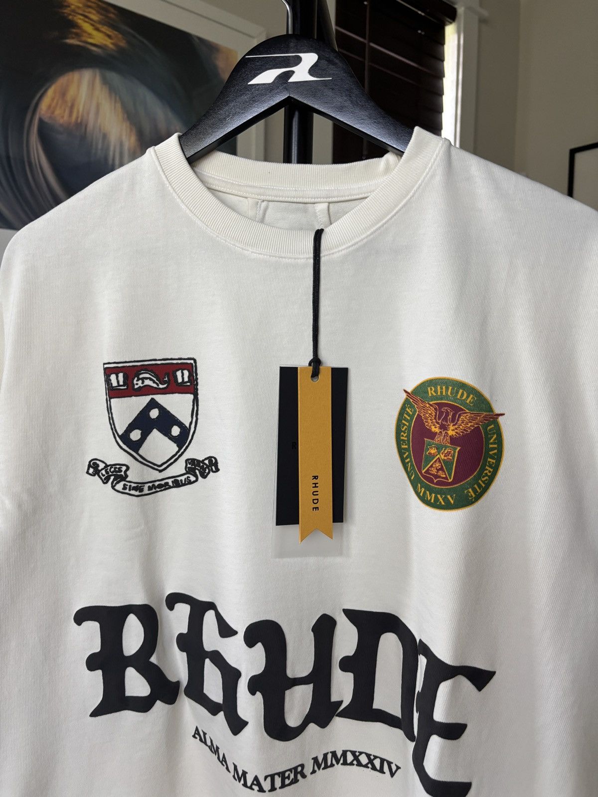 Rhude RHUDE RUNWAY UNIVERSITY LOGO SCRIPT TEE Size US S / EU 44-46 / 1 - 3 Thumbnail