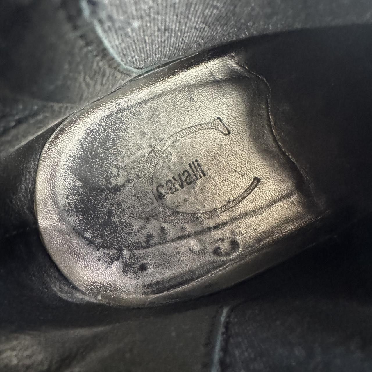Just Cavalli Just cavalli black leather Chelsea boots with gold logo Size US 9 / EU 42 - 8 Thumbnail