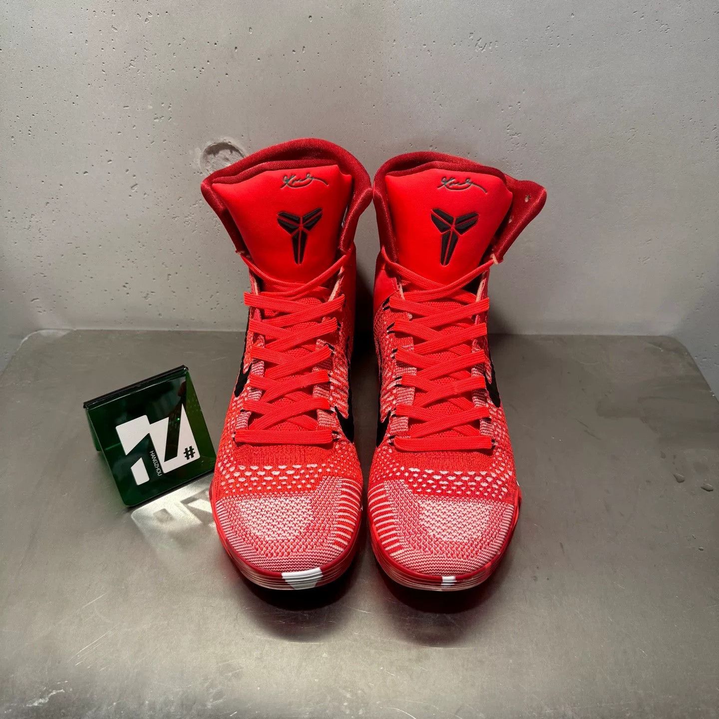 Nike Nike Red Lowtop Sneakers 42 Men Size US 9 / EU 42 - 1 Thumbnail