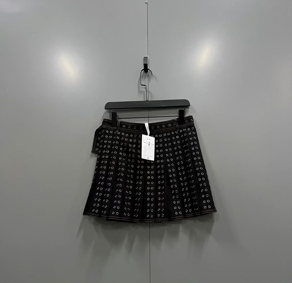Dior Dior Metal Eyelet Mini Skirt J41 Size 26" / US 2 / IT 38 - 2 Thumbnail