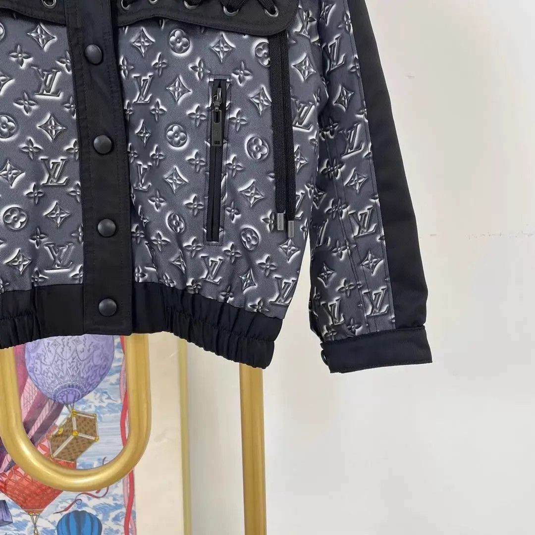 Louis Vuitton Louis Vuitton color blocked Monogram jacket 34 Size XS / US 0-2 / IT 36-38 - 4 Thumbnail