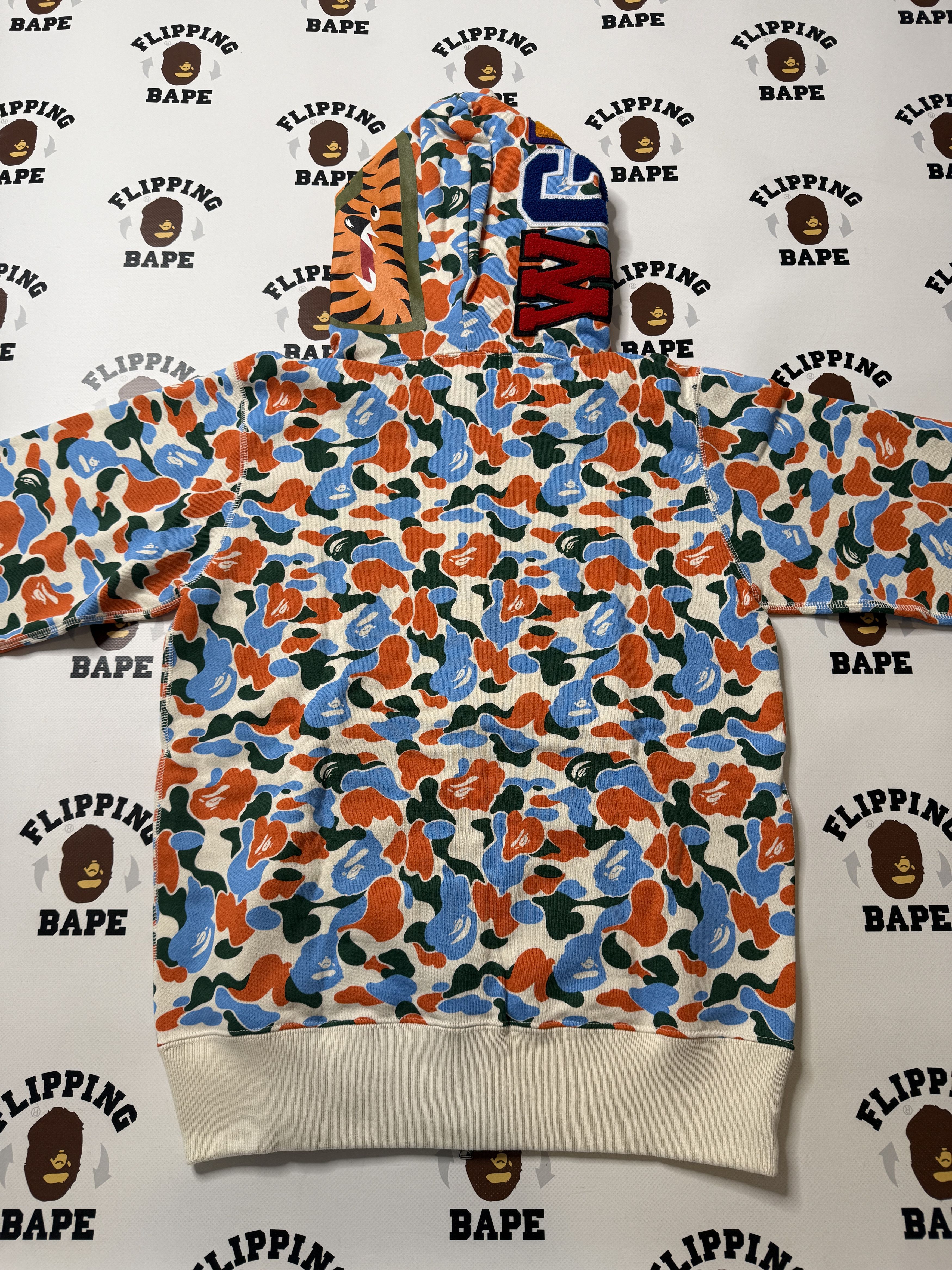 Bape BAPE STORE INDONESIA SHARK FULL ZIP HOODIE (2023) Size US M / EU 48-50 / 2 - 7 Thumbnail