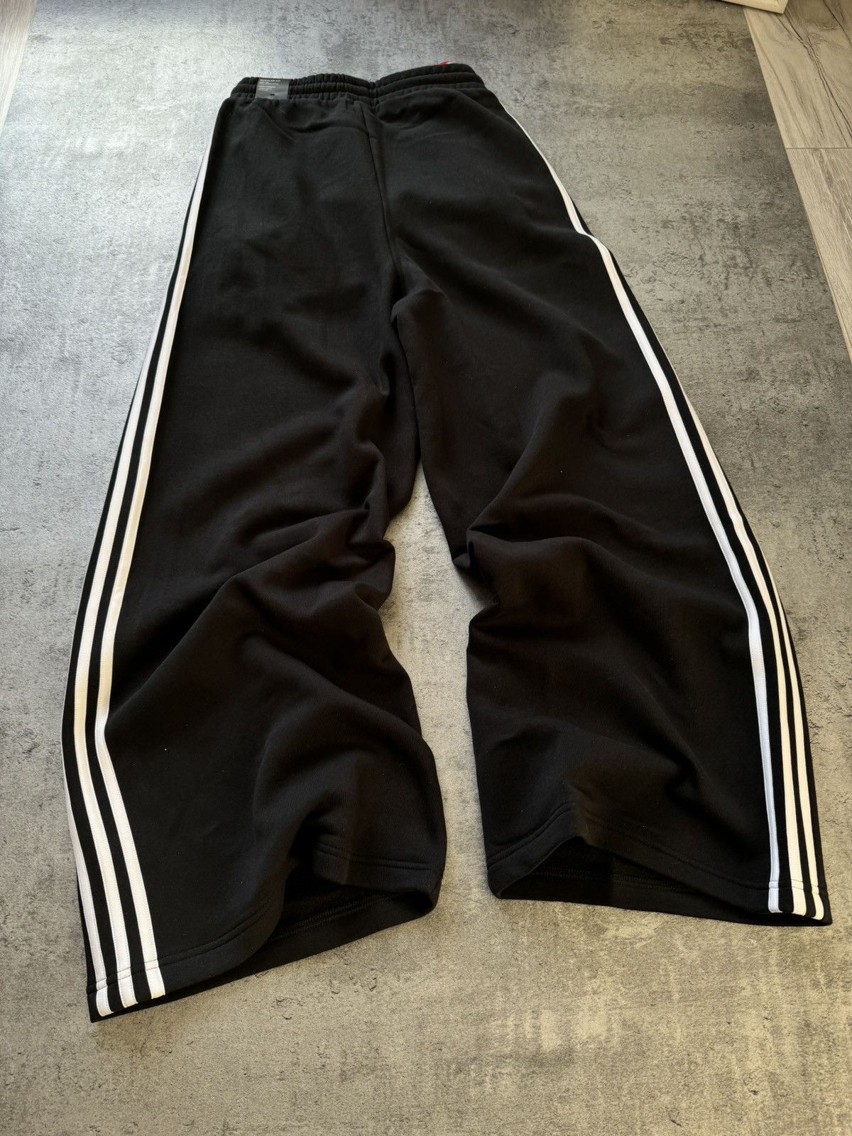 Adidas Adidas Balenciaga Style baggy Track Pants Hype Sweatpants Size US 33 - 12 Thumbnail