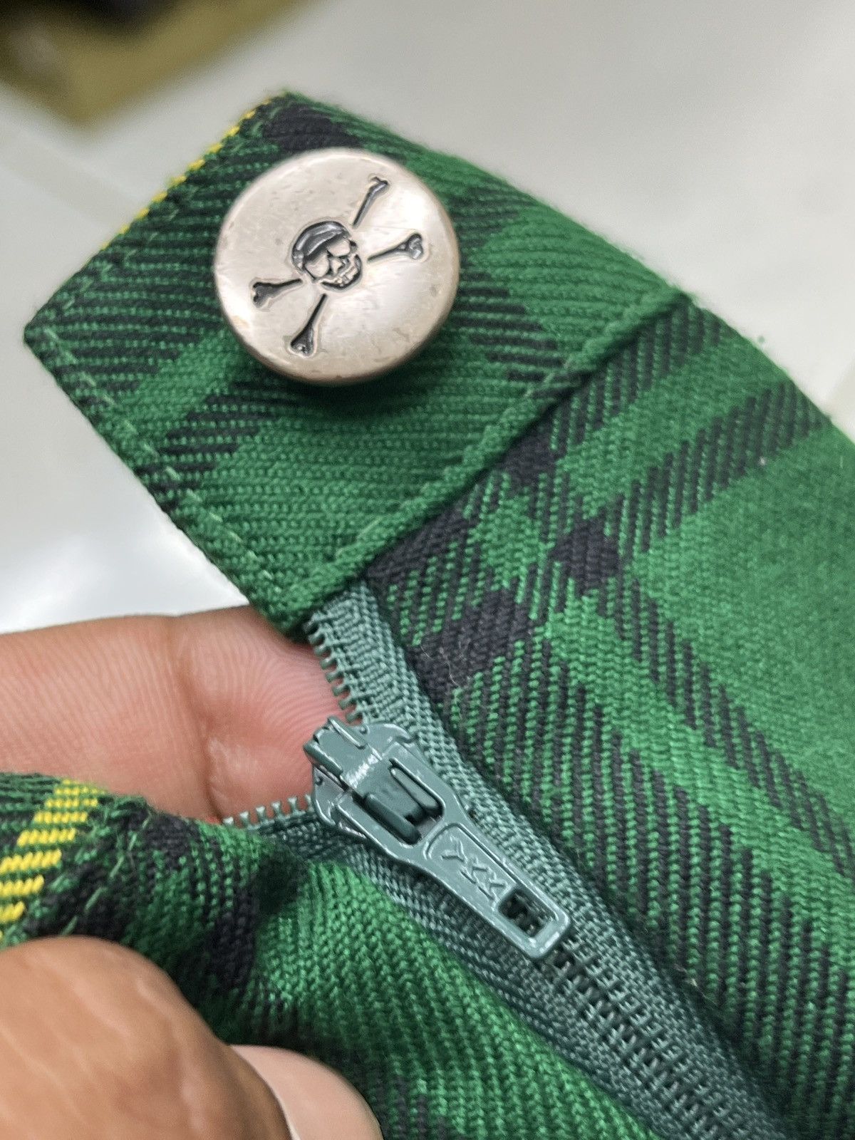 Seditionaries 🔥🔥🔥ARCHIVE SUPER LOVERS ROCK GREEN TARTAN PUNK SKIRTS Size 25" / US 0 / IT 36 - 9 Thumbnail