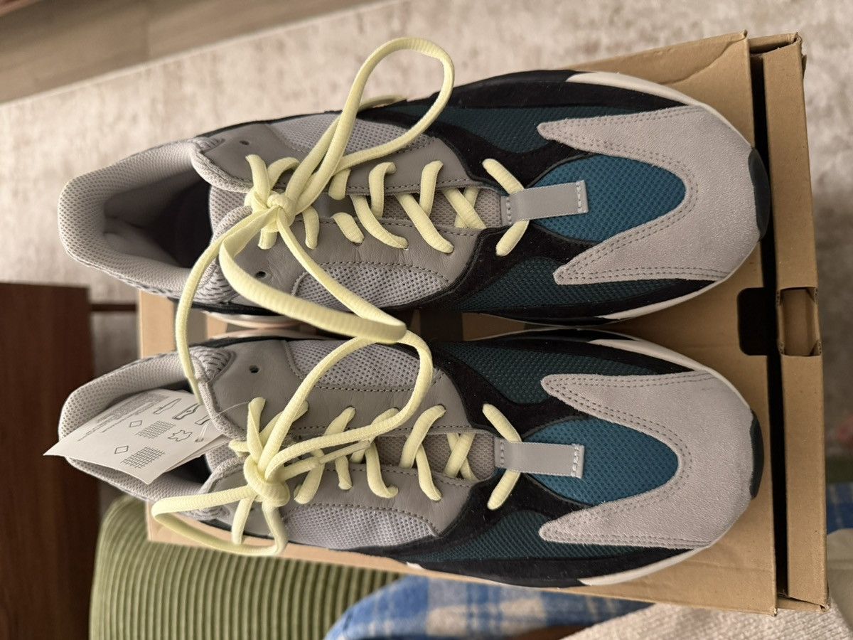 Yeezy Yeezy 700 Waverunner Size US 11 / EU 44 - 4 Thumbnail