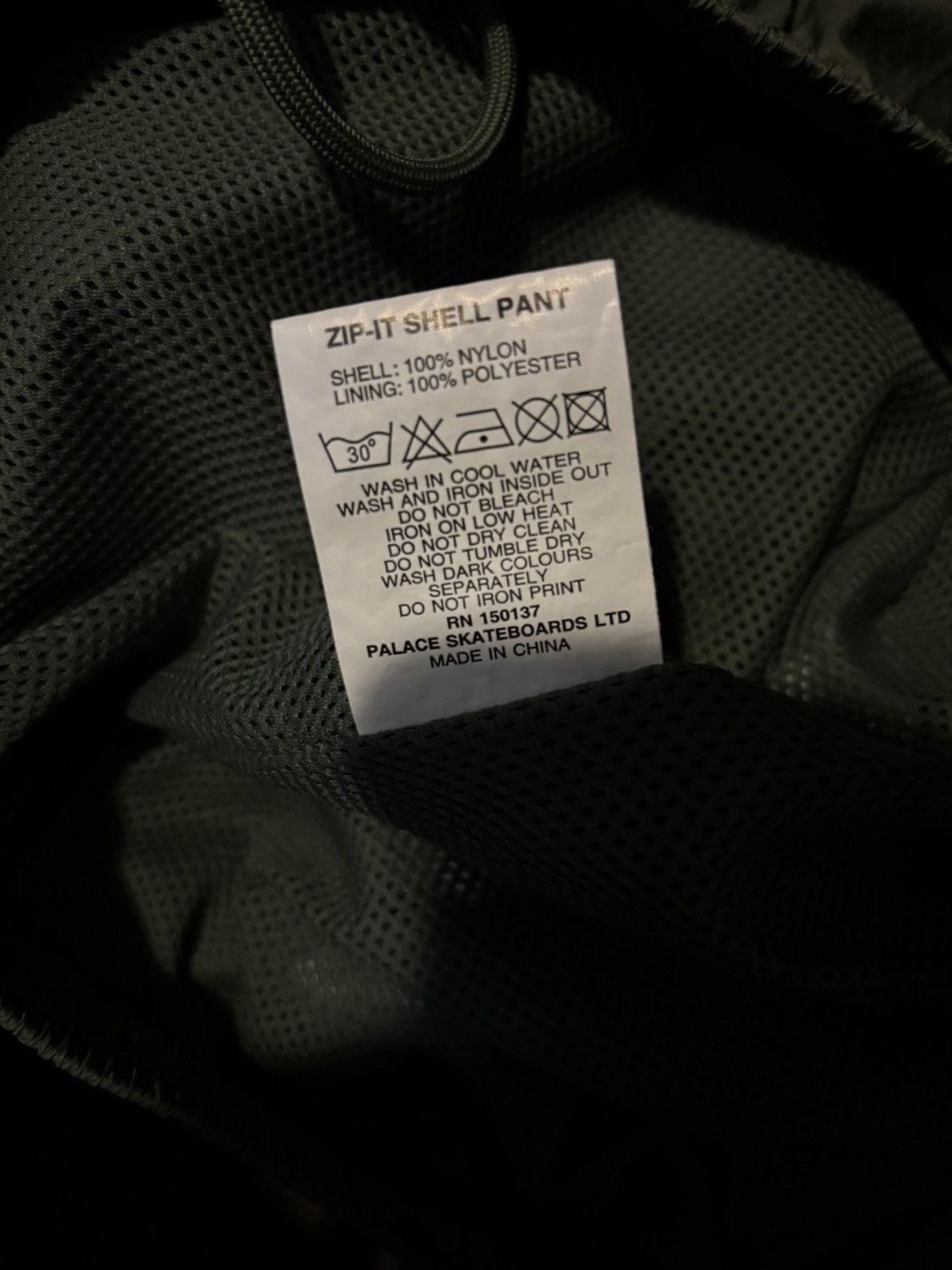 Palace Palace Zip-It Shell pant ‘olive’ Size US 36 / EU 52 - 11 Thumbnail
