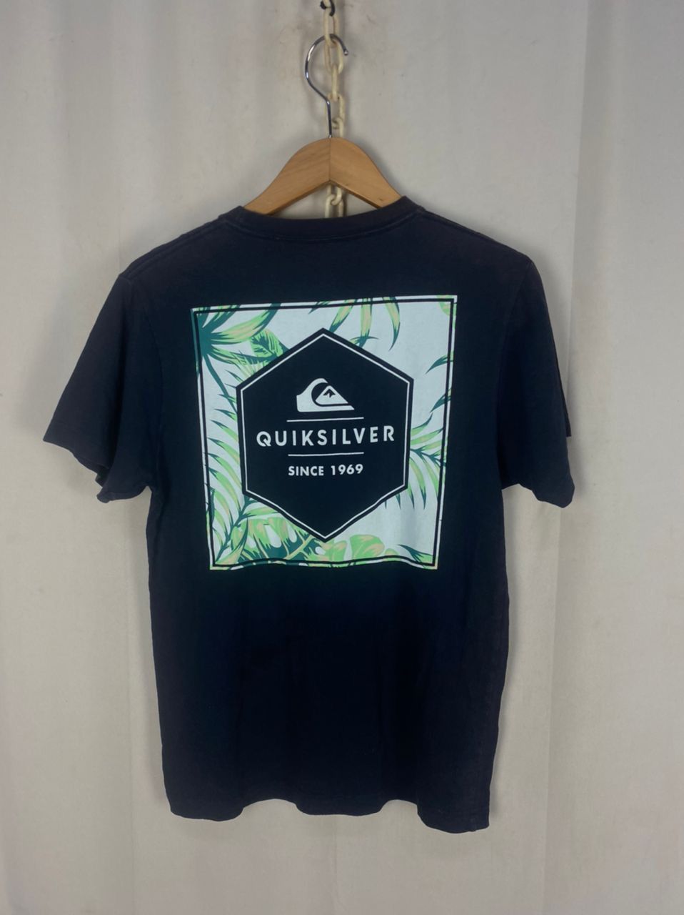 Quiksilver Quicksilver back printed distressed tshirt Size US S / EU 44-46 / 1 - 1 Thumbnail