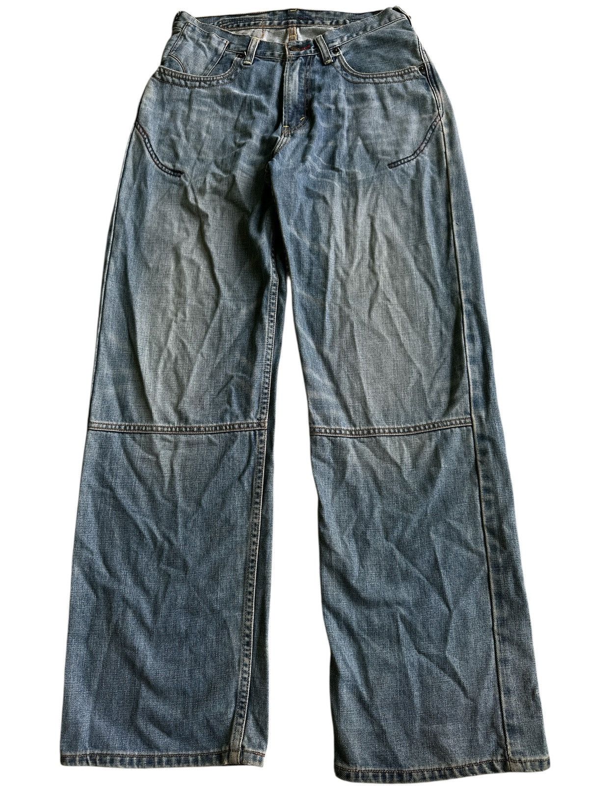 Levi's Distress Levis Light Washed . Size US 30 / EU 46 - 1 Thumbnail