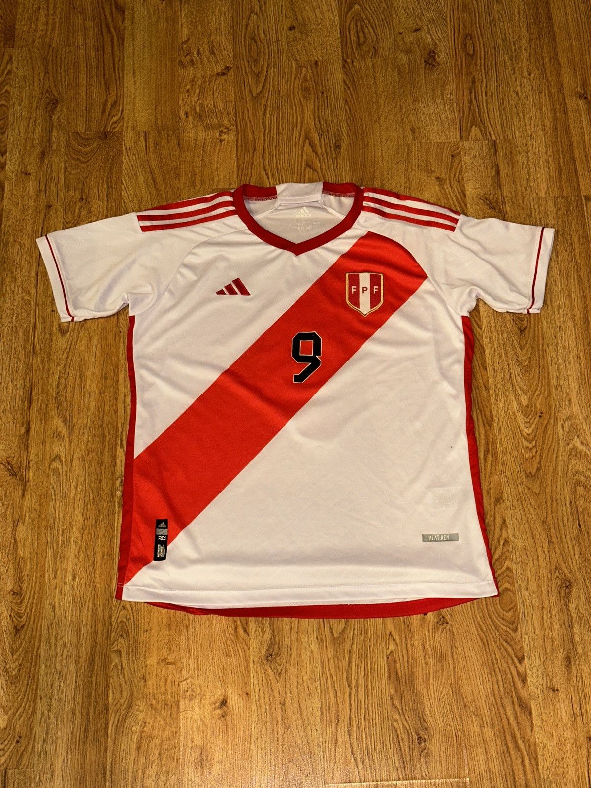 Adidas Peru National Team Jersey Soccer Adidas Lapadula #9 Men LRG Size US L / EU 52-54 / 3 - 2 Thumbnail
