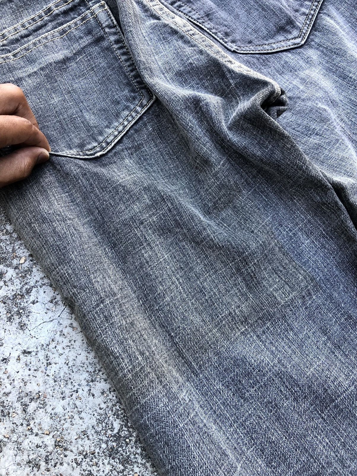 Japanese Brand WASHED BLACK FLARE DENIM Size US 28 / EU 44 - 6 Thumbnail