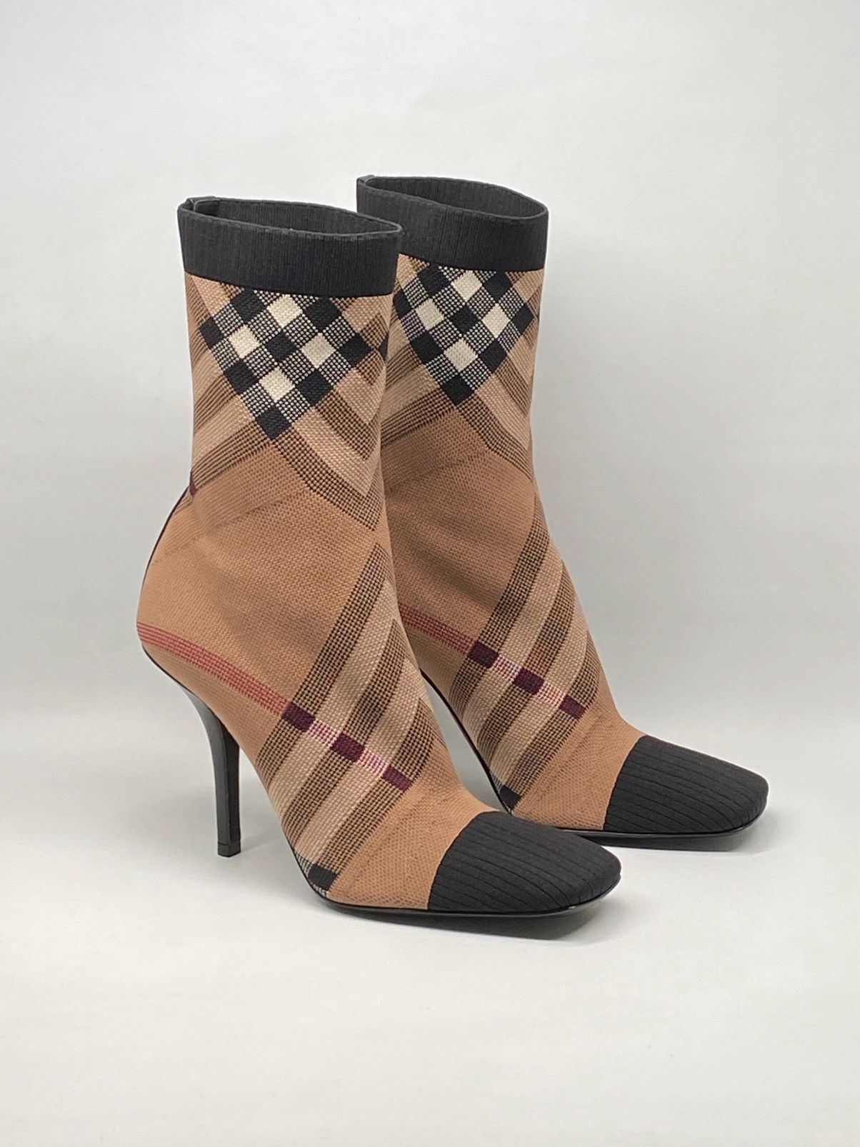 Burberry Burberry Square Toe Check Print Heel Booties size 37.5 Size US 7.5 / IT 37.5 - 7 Thumbnail