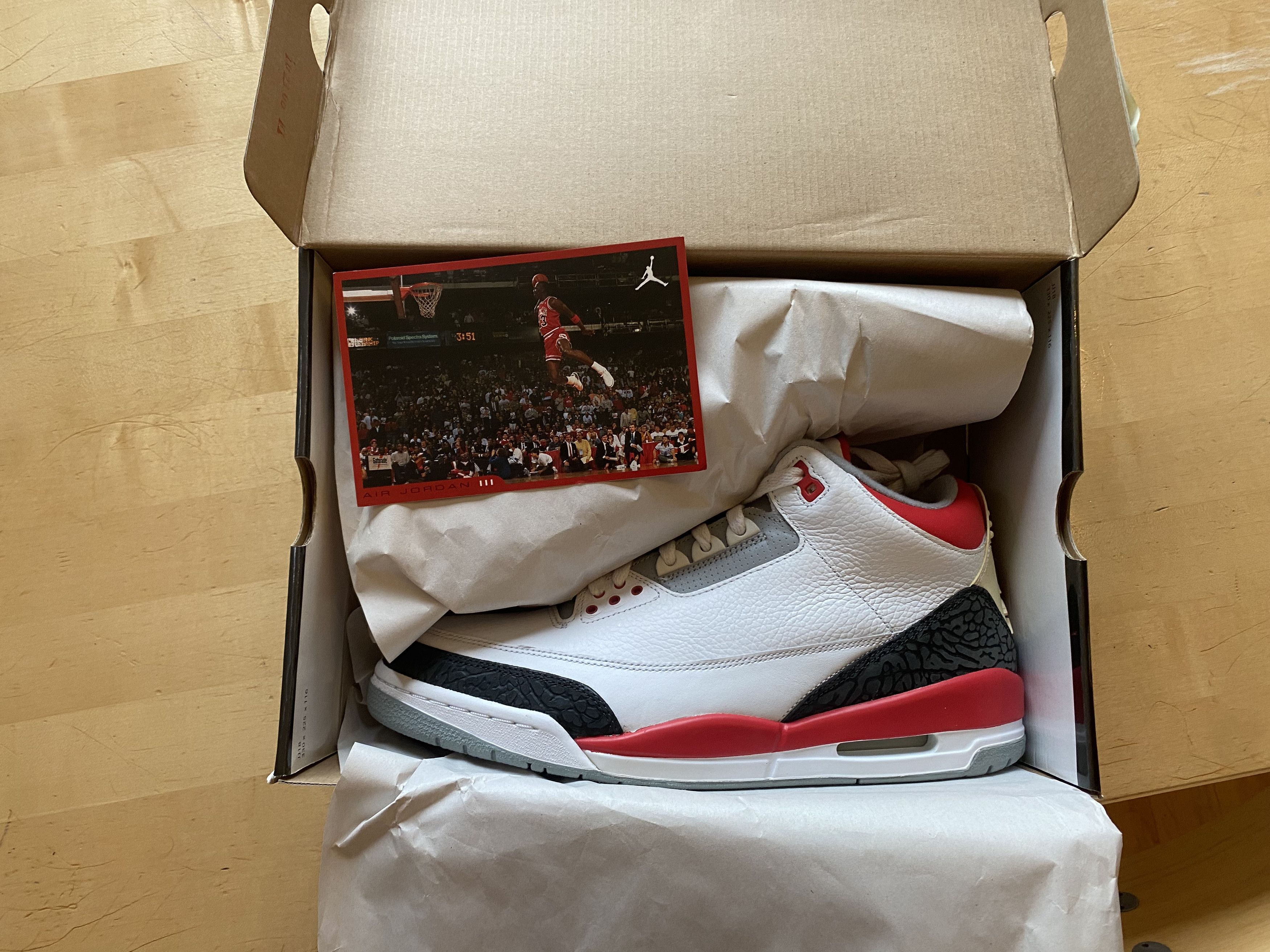 Jordan Brand Air Jordan 3 Retro Fire Red Size US 11.5 / EU 44-45 - 8 Thumbnail