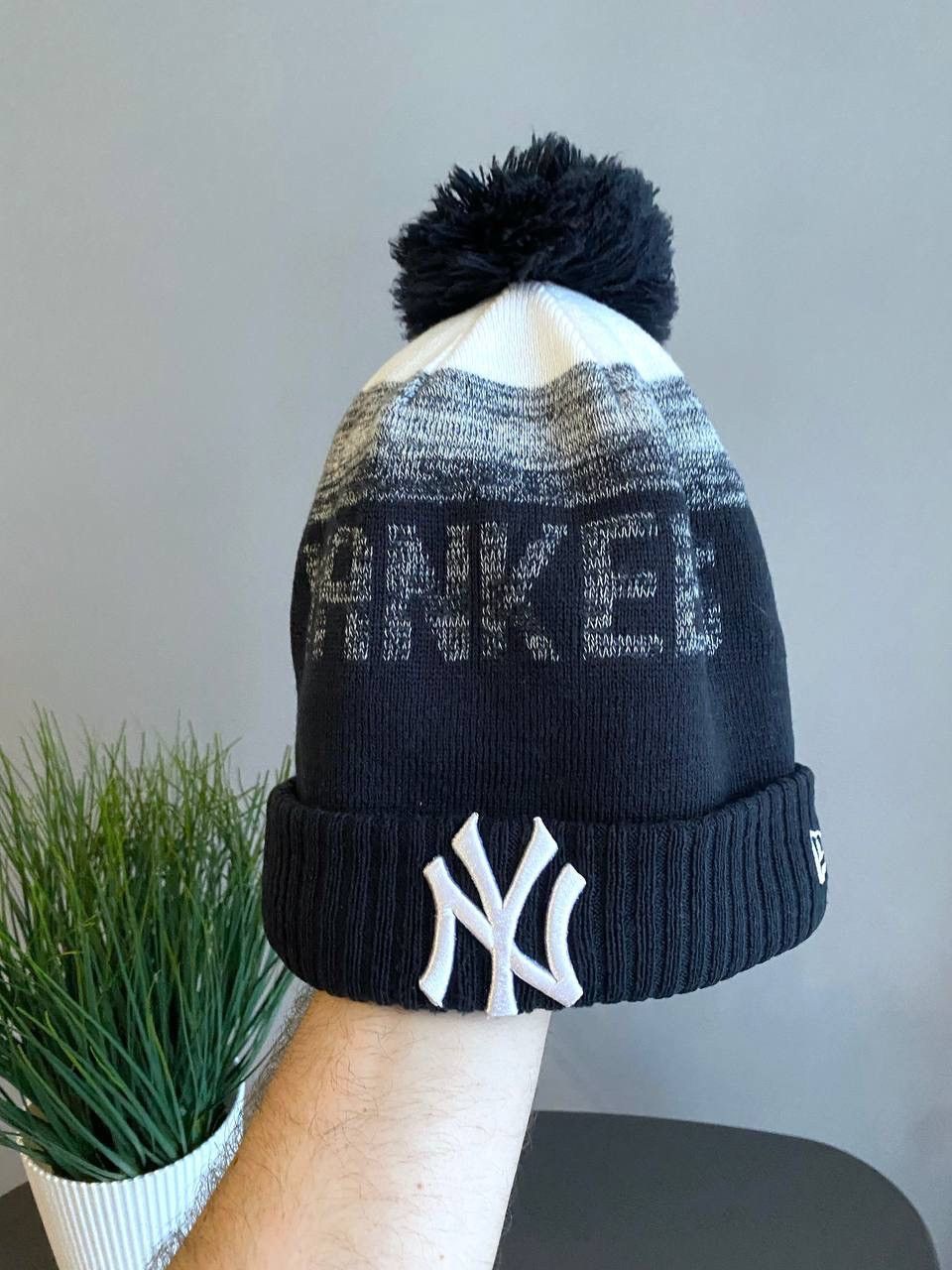 New Era New Era x MLB New York Yankees Winter Knit Pom Hat, One Size Size ONE SIZE - 7 Thumbnail