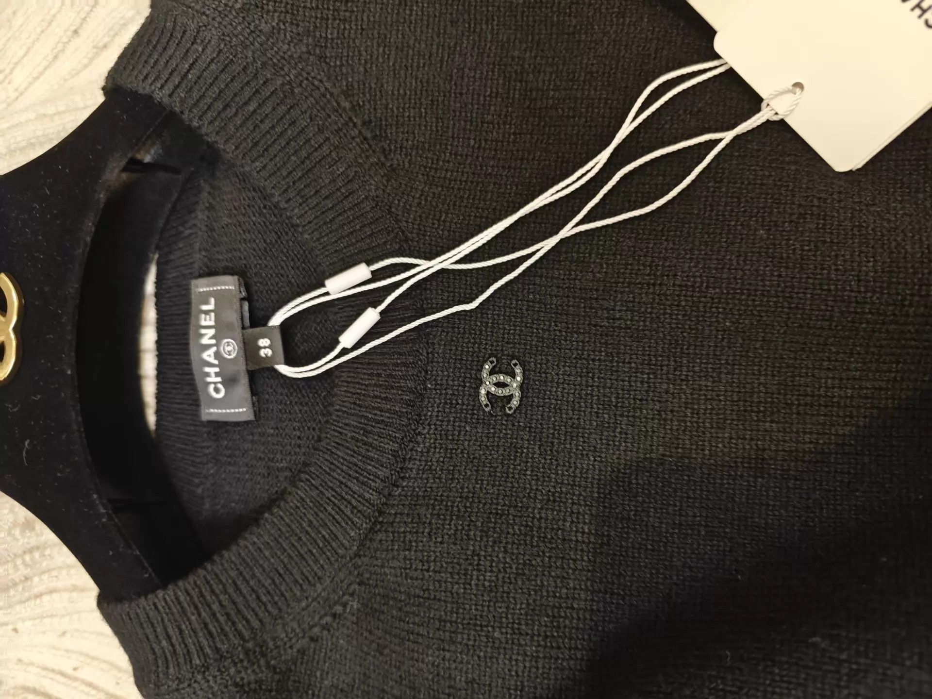 Chanel CHANEL 25B Cartoon CC Heart Bow Crewneck Cardigan 38 Size S / US 4 / IT 40 - 5 Thumbnail