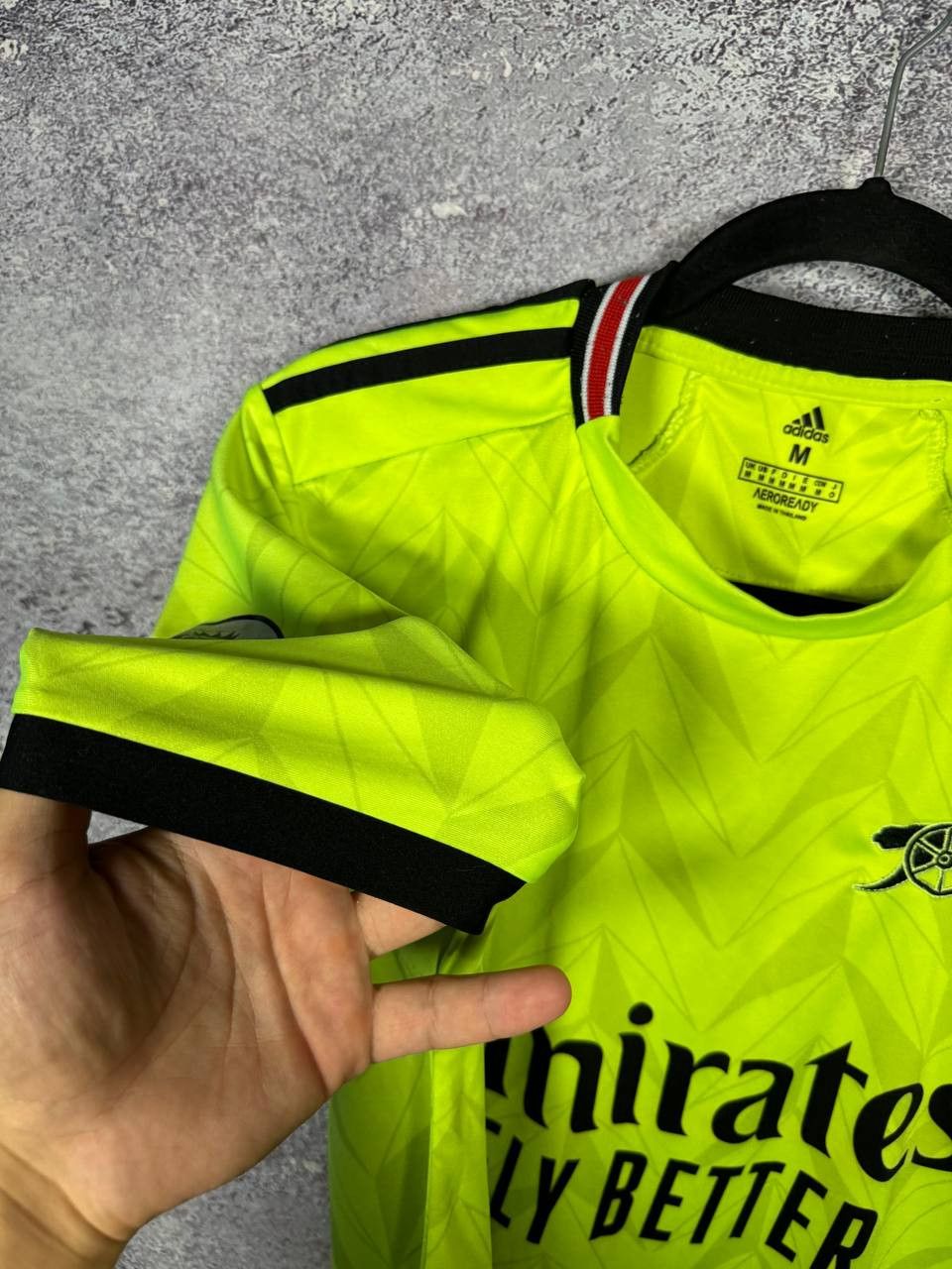 Vintage Vintage Arsenal 2021/22 Away Fan Version Soccer Jersey Size US M / EU 48-50 / 2 - 8 Thumbnail
