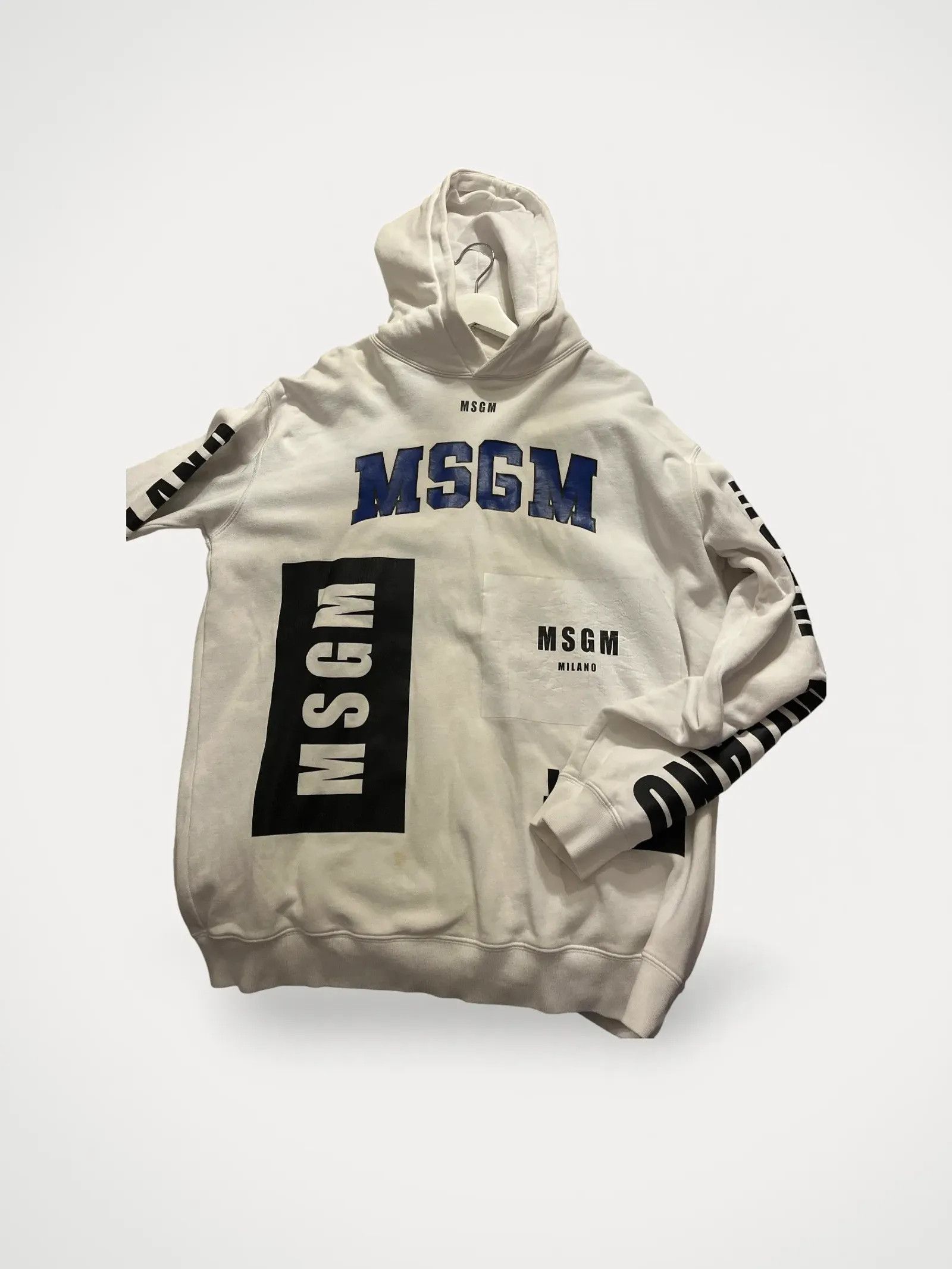 スウェット・トレーナー MSGM 'Camo Season Box Logo' hoodie MSGM 'Camo Season Box Logo' Hoodie | Grailed