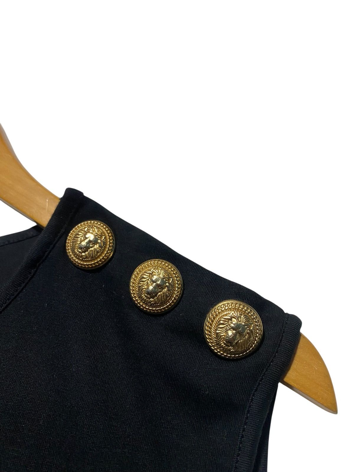 Balmain Balmain iconic gold logo lion button sleeveless tanktop Size S / US 4 / IT 40 - 4 Thumbnail