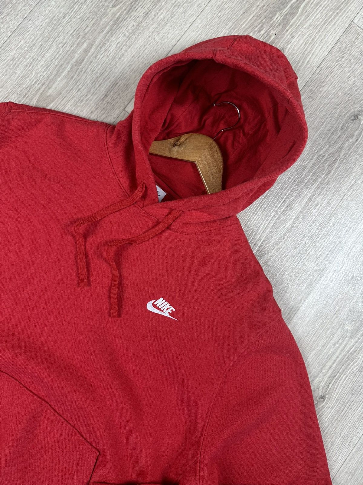 Nike Nike Red Hoodie Small Logo Size L Size US L / EU 52-54 / 3 - 2 Thumbnail