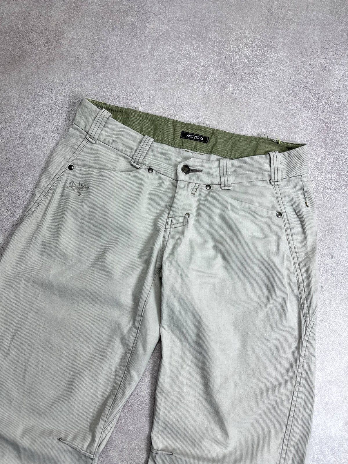Arc'teryx Arc'teryx Womans Relaxed Fit Cargo Trousers Pants 6 Size 28" / US 6 / IT 42 - 3 Thumbnail