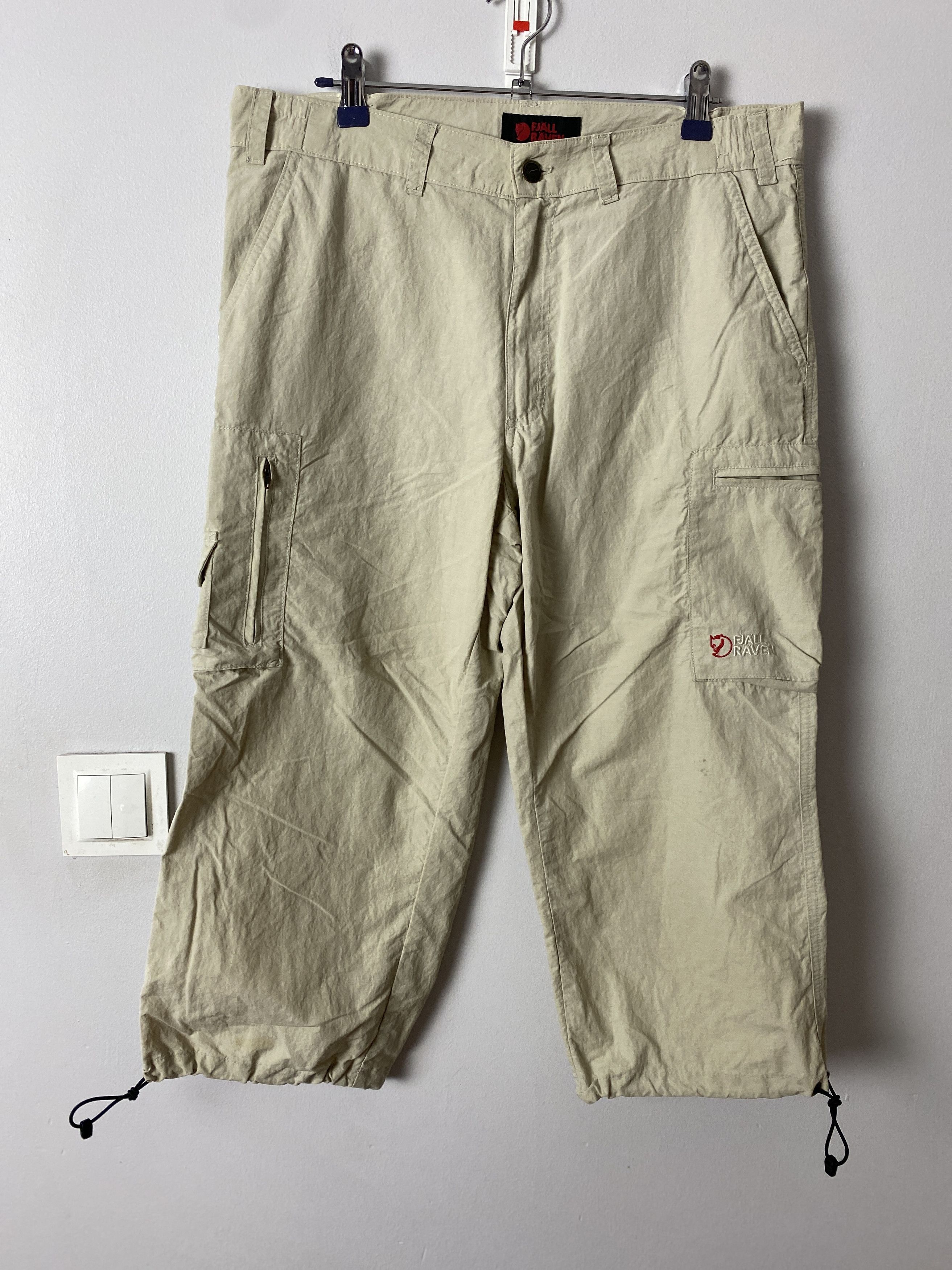 Fjallraven Fjallraven small logo cropped pants outdoor Size 27" / US 4 / IT 40 - 1 Thumbnail