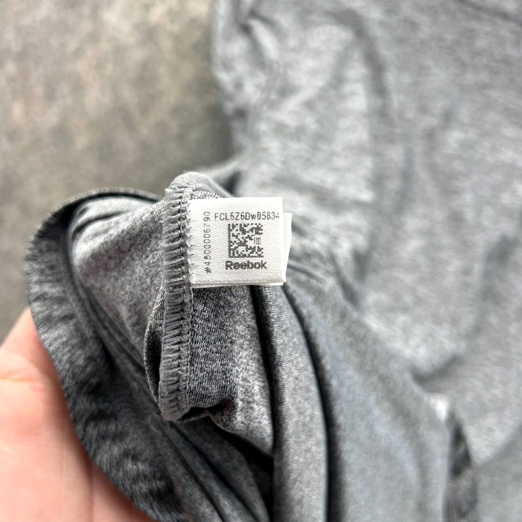 Reebok Reebok Shirt Women Medium Heather Gray Athletic Round Neck Training T-Shirt Womens Men? Size M / US 6-8 / IT 42-44 - 7 Thumbnail
