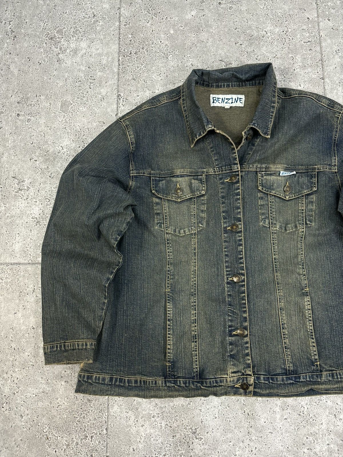Acne Studios × Japanese Brand × Vintage Distressed Dirty Cropped Japanese Denim Jacket Boxy Y2K Size US L / EU 52-54 / 3 - 1 Thumbnail