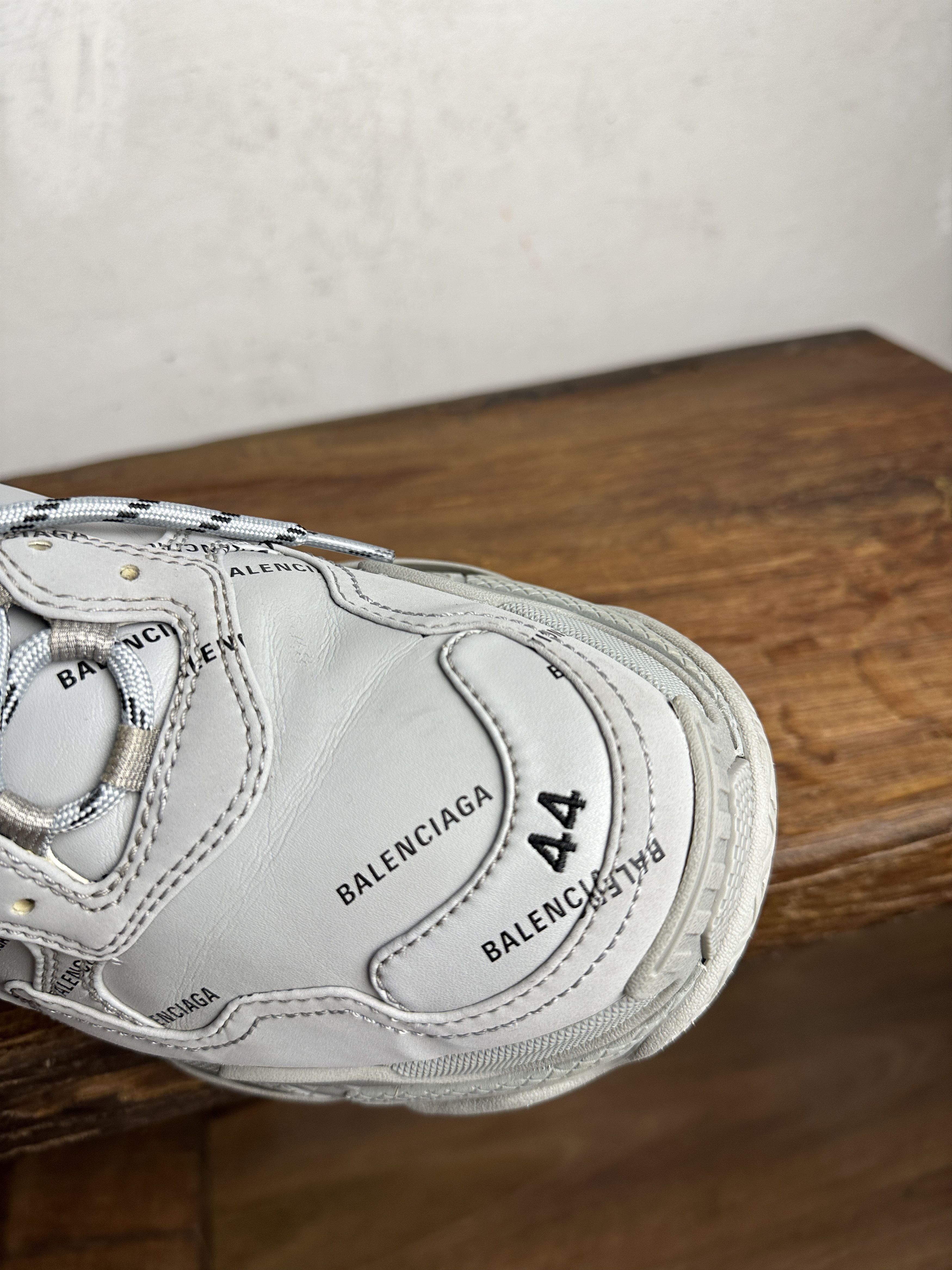 Balenciaga Balenciaga All Over Logo Triple S Leather Free Sneaker Grey Size US 11 / EU 44 - 16 Thumbnail