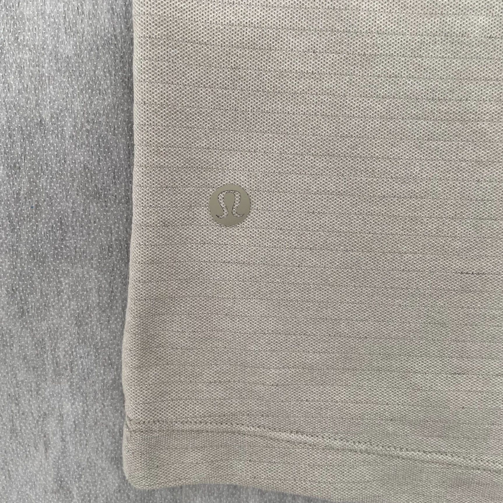 Lululemon Lululemon Tech Polo Shirt Mens Small Short Sleeve Beige Polyester Blend Blended Fabric Logo Button Front Polo Neckline Collared Crimson? Size US S / EU 44-46 / 1 - 5 Thumbnail