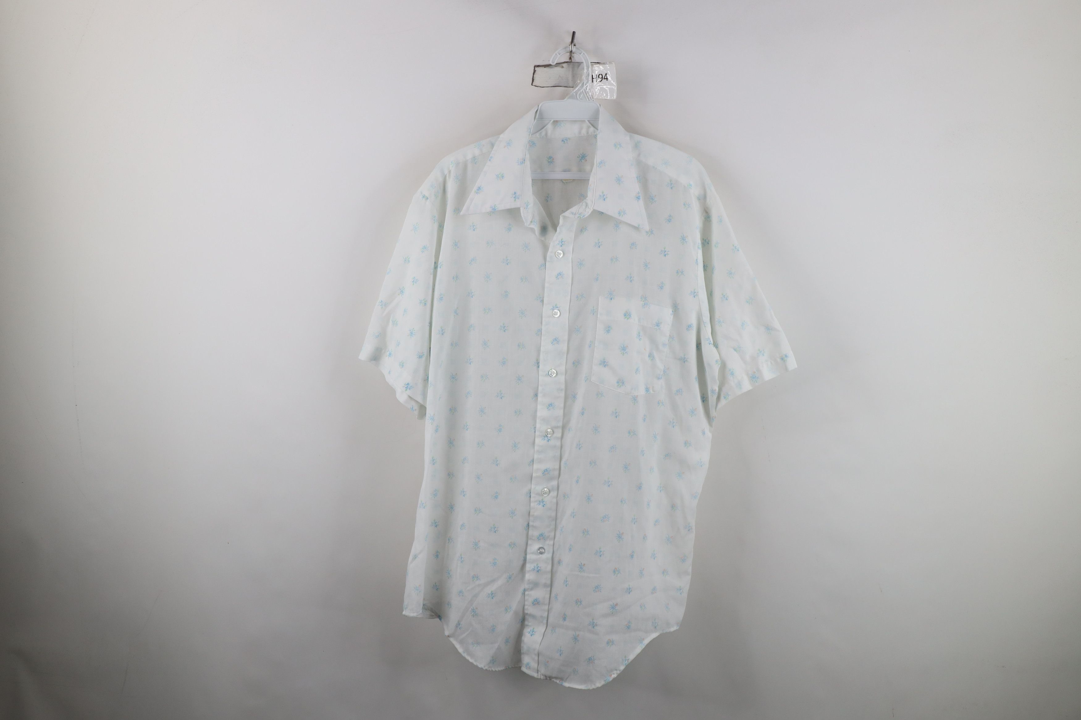 Vintage Vintage 70s Streetwear Short Sleeve Collared Button Shirt Size US M / EU 48-50 / 2 - 1 Thumbnail