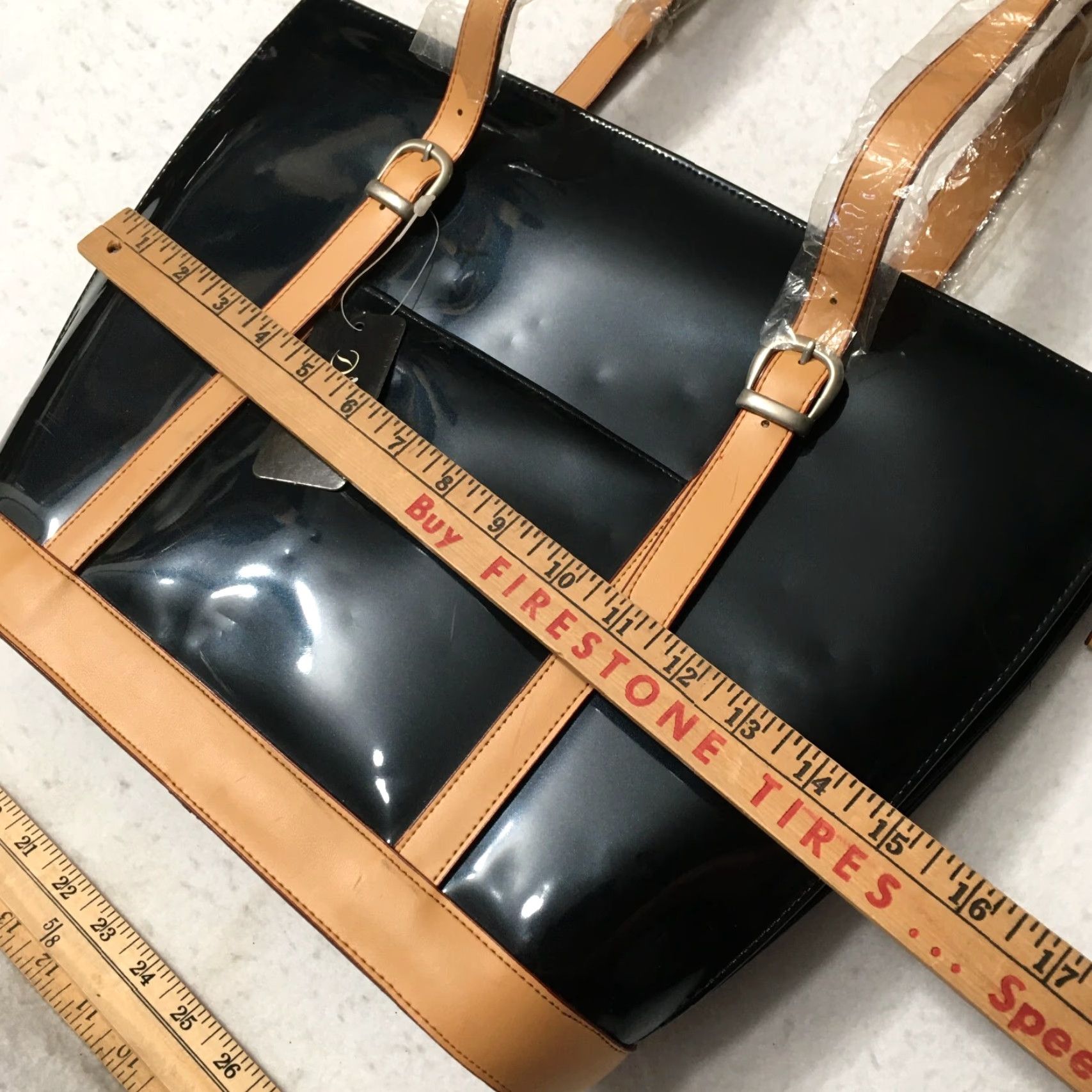 Vintage VINTAGE DIVINE P067 Large Black Saffiano Tote Bag Purse Size ONE SIZE - 2 Thumbnail