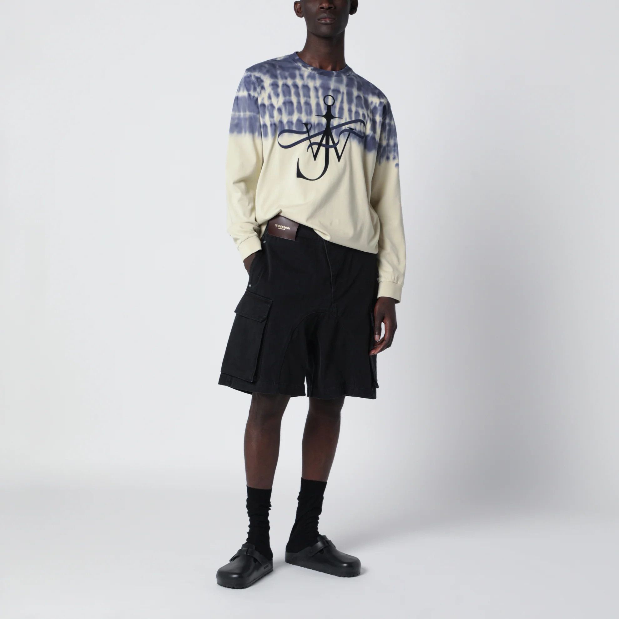JW Anderson o1d2blof0526 Patch Pocket Shorts in Black Size US 30 / EU 46 - 5 Thumbnail