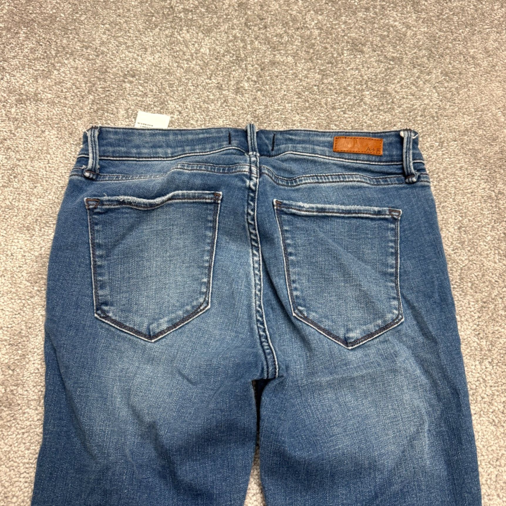 Abercrombie & Fitch Abercrombie & Fitch Womens Jeans Ankle Mid Rise Blue 23 Inseam 27 Size Denim Streetwear Size 27" / US 4 / IT 40 - 4 Thumbnail
