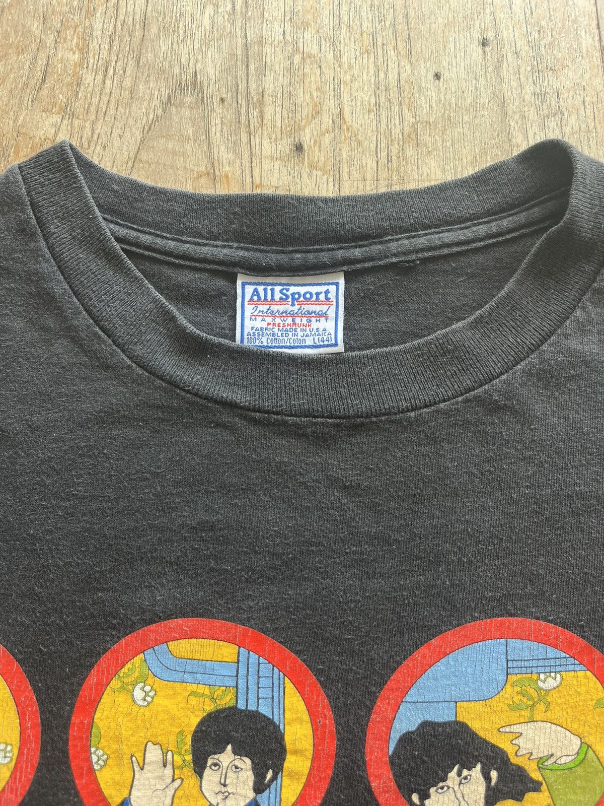 Band Tees × Vintage Vintage The Beatles Submariner 1999’s Art design Tshirt Size US L / EU 52-54 / 3 - 4 Thumbnail