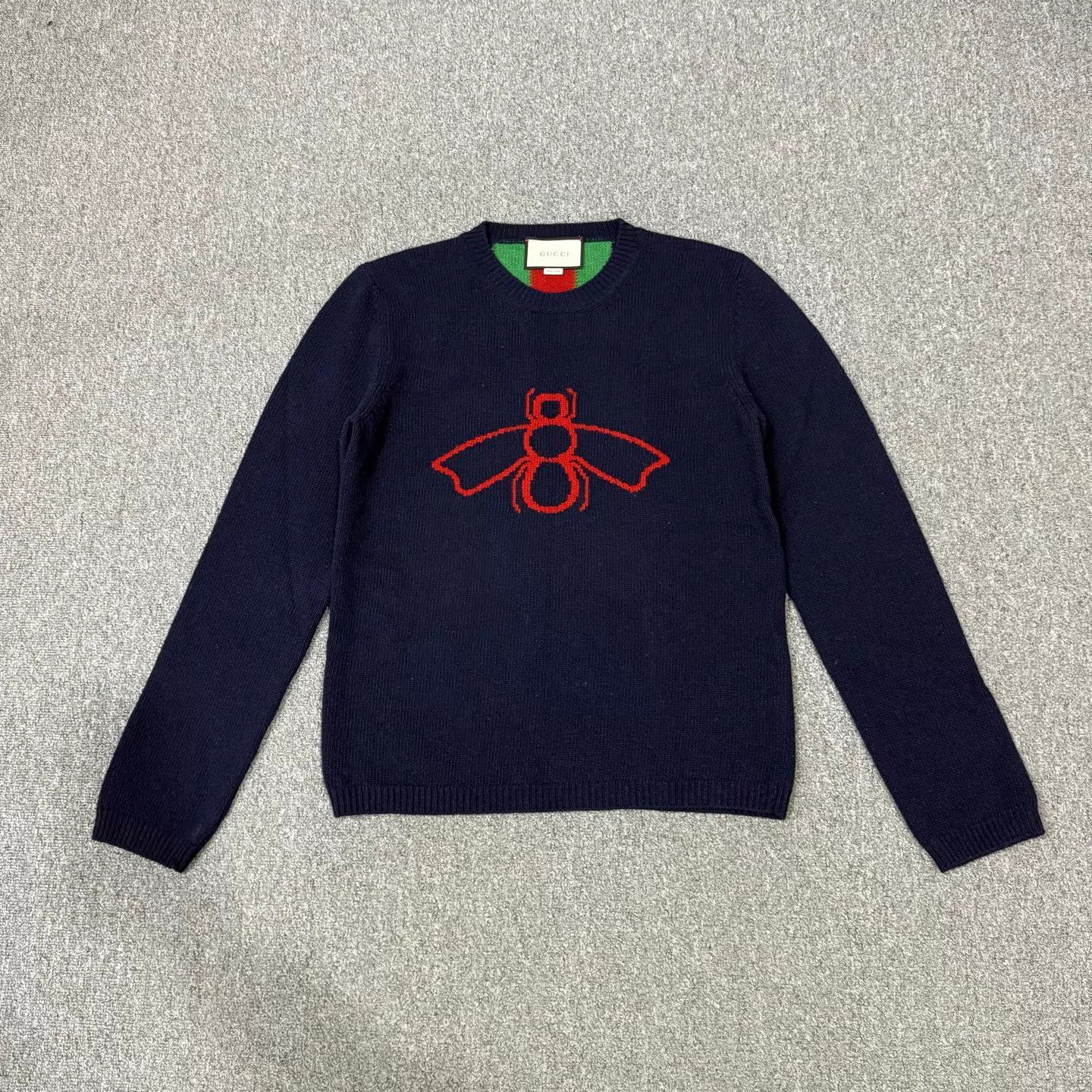 Gucci Gucci Navy Blue Bee Sweater M 99 New Size M / US 6-8 / IT 42-44 - 1 Thumbnail
