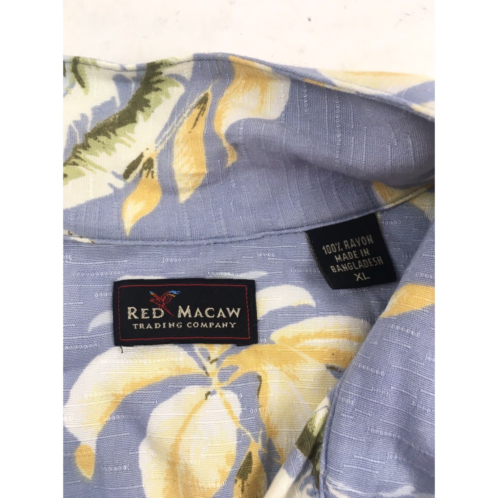 Pop Trading Company VINTAGE Red Macaw Shirt Mens XL Blue Floral Hawaiian Button-Up Short Sleeve Casual tropical 90s Mens Size US XL / EU 56 / 4 - 3 Thumbnail