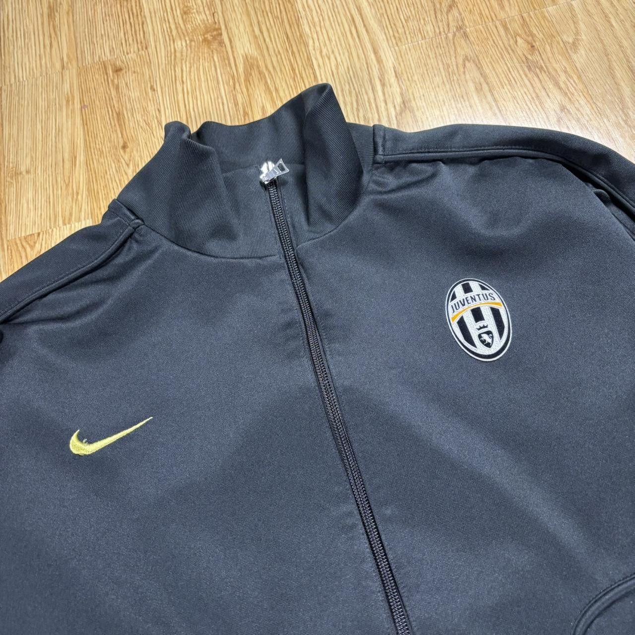 Nike Vintage y2k 90s Nike Juventus Track Jacket Size US M / EU 48-50 / 2 - 7 Thumbnail