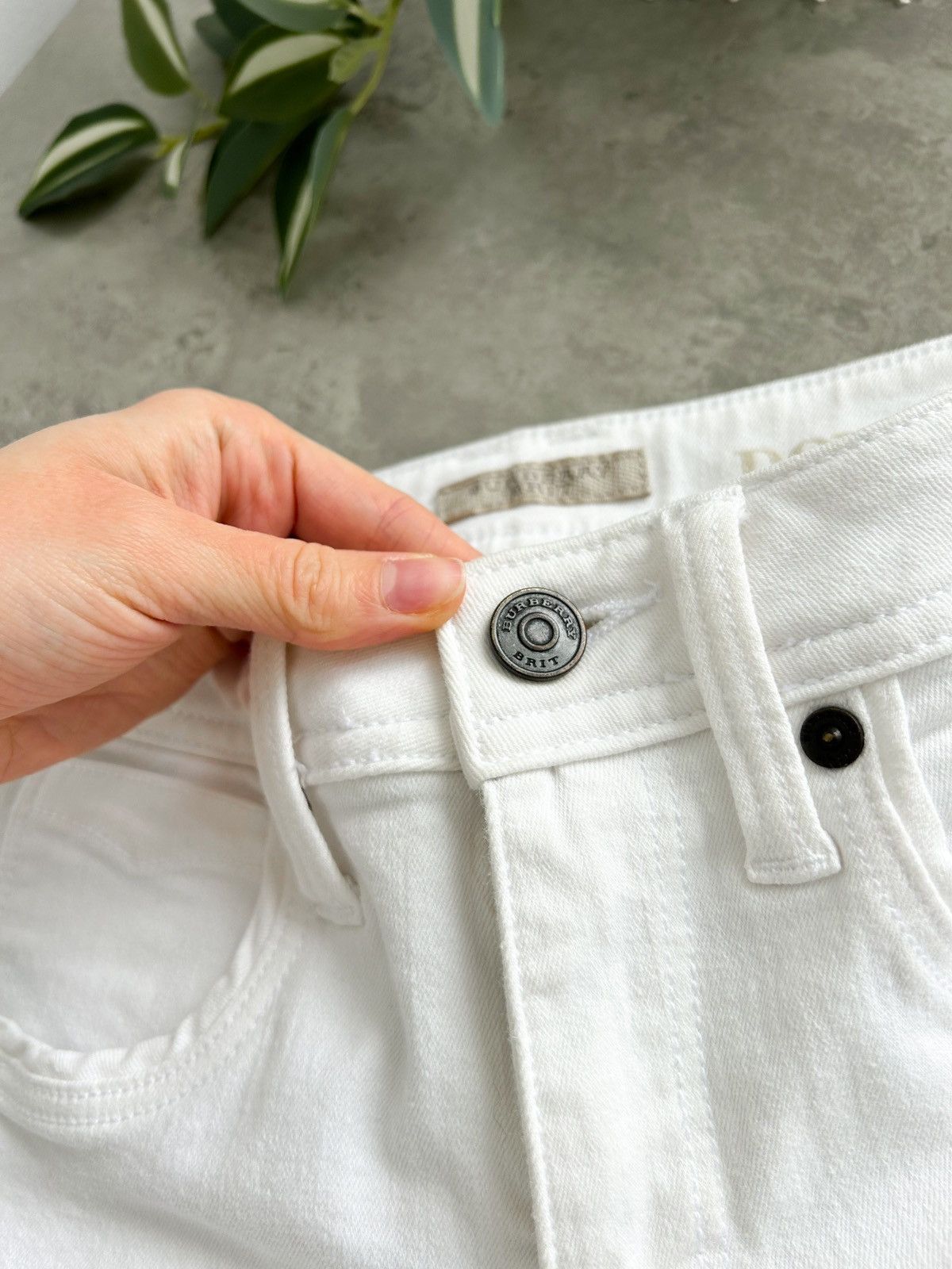 Burberry × Vintage Burberry amazing low waist capri Y2K old money denim Size 27" / US 4 / IT 40 - 8 Thumbnail
