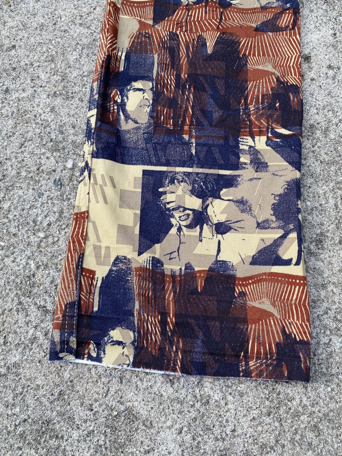 Hysteric Glamour × Japanese Brand × Jean Paul Gaultier Bat - su Japan Overprint Strechable Released Leg Pant Size US 29 - 4 Thumbnail